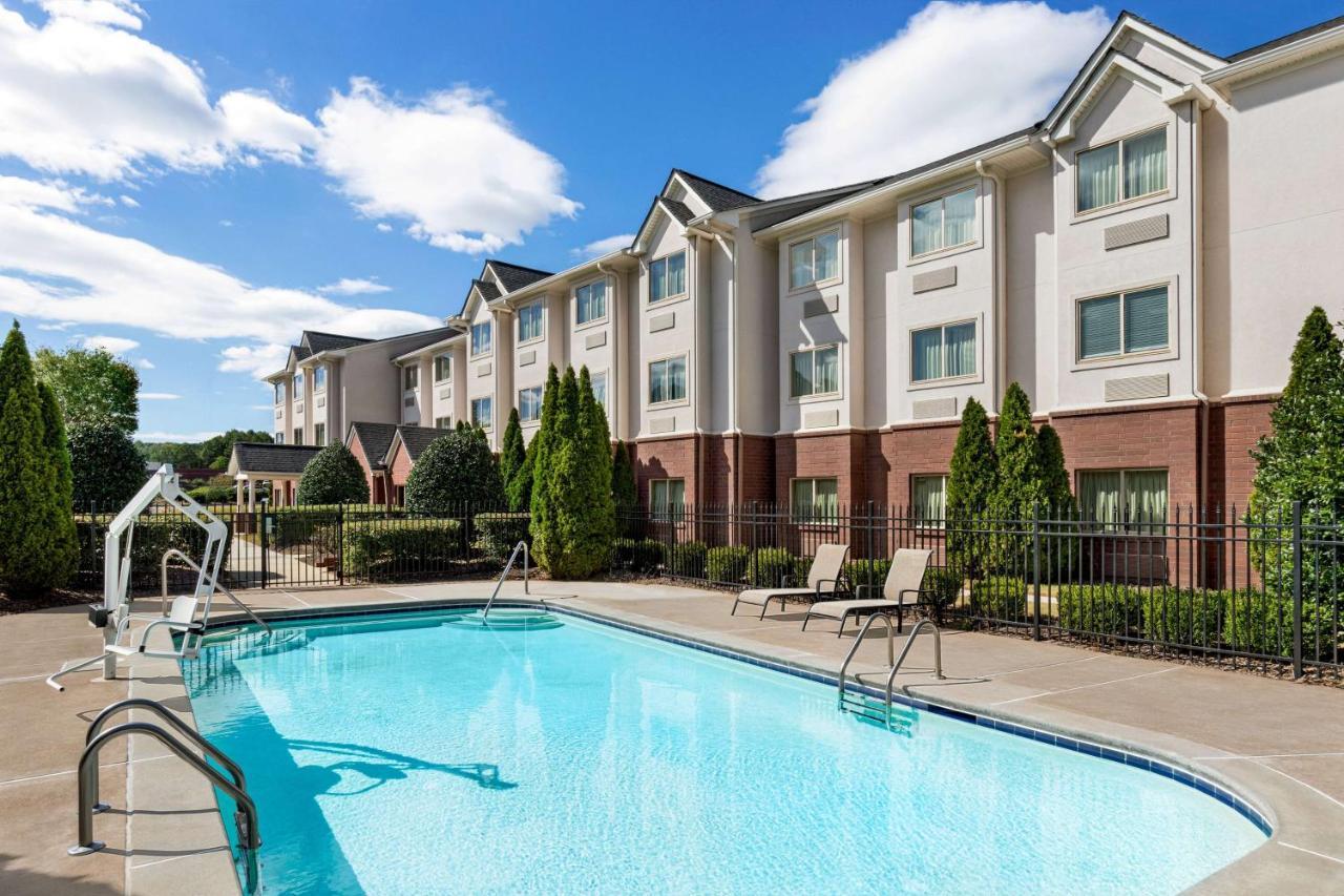 Microtel Inn & Suites By Wyndham Woodstock/Atlanta North Exterior photo
